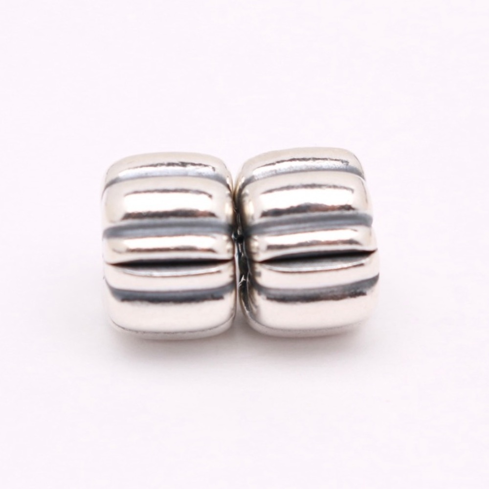 Pandora Pair of Clips